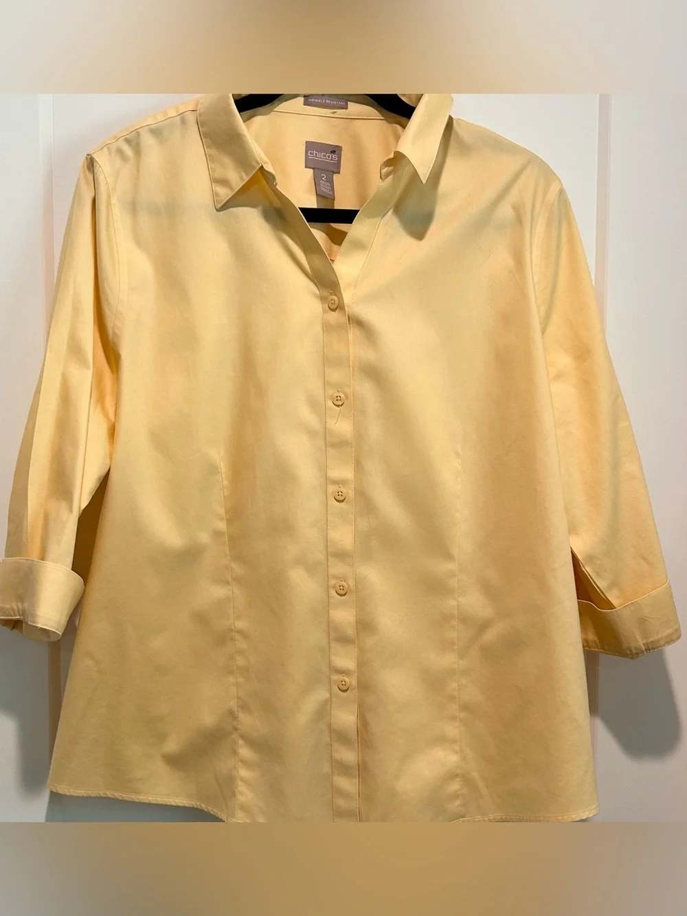 Chico’s Butter Yellow Wrinkle Resistant Cotton Button Shirt Size 2 - Picture 3 of 7